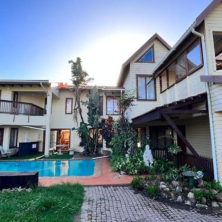 Hotel The Wood House à Empangeni Extérieur photo