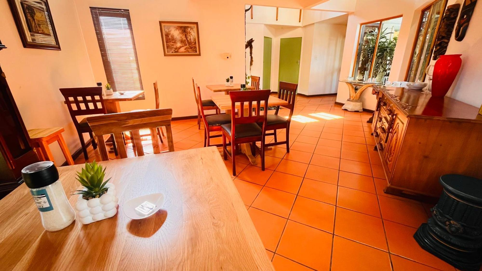 Hotel The Wood House à Empangeni Extérieur photo