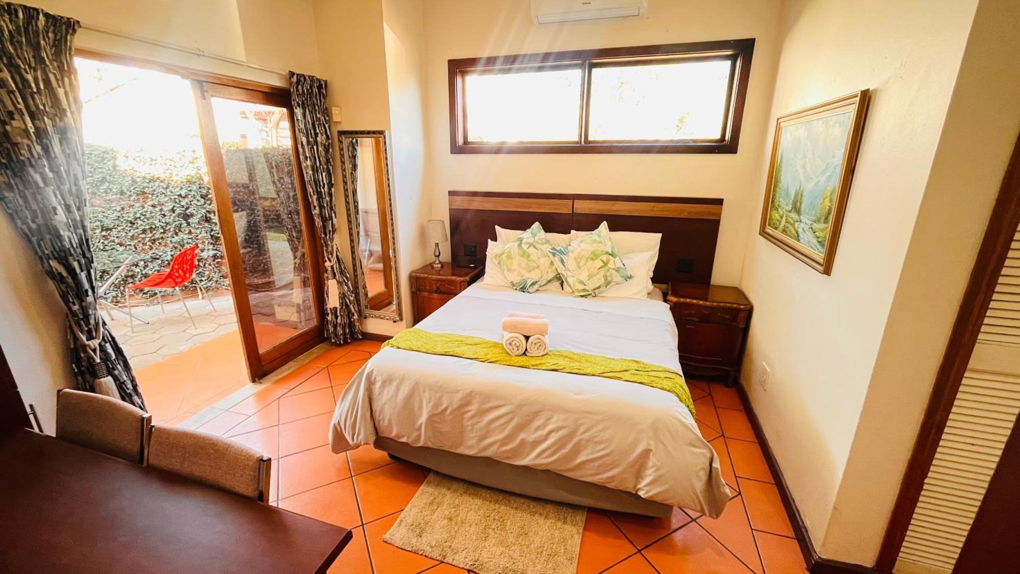 Hotel The Wood House à Empangeni Extérieur photo