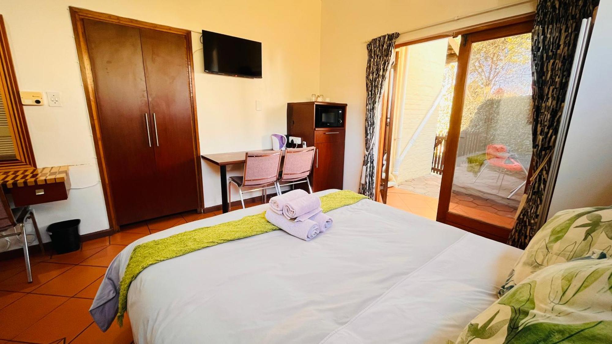 Hotel The Wood House à Empangeni Extérieur photo